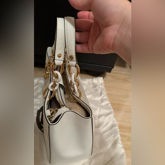 Michael Kors White Safiano Leather Handbag - Picture 5 of 16